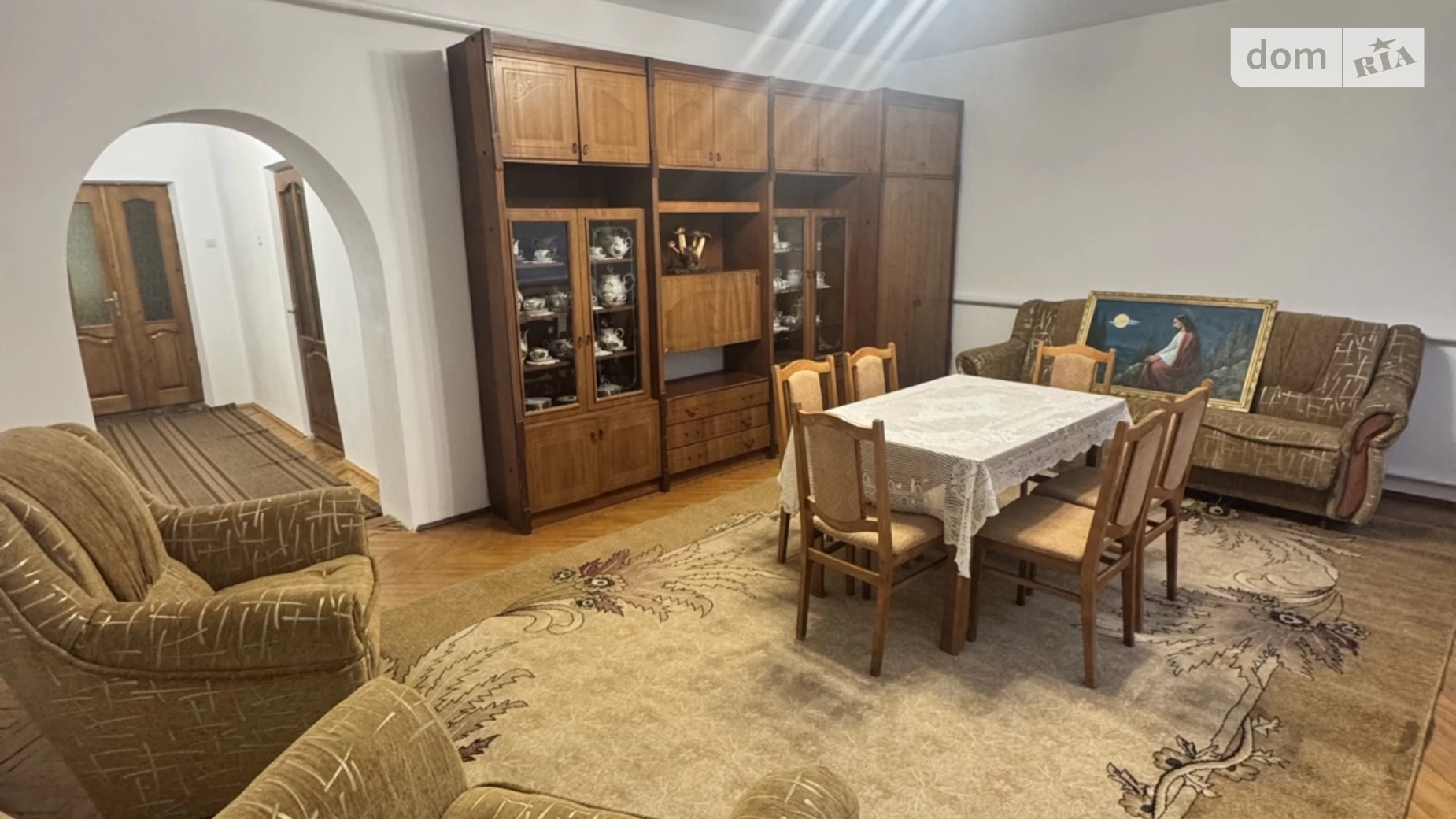 Продается дом на 2 этажа 230 кв. м с камином, цена: 52000 $ - фото 2