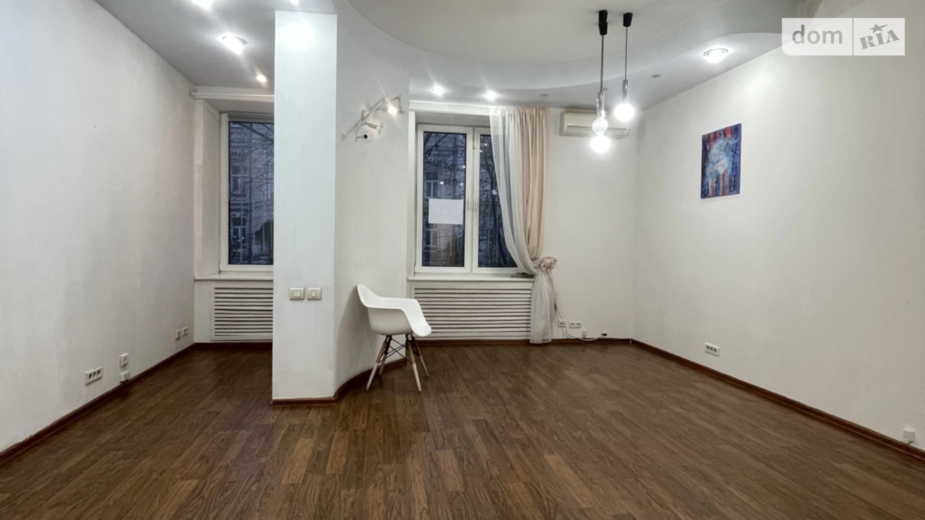 Продається офіс 70 кв. м в бізнес-центрі, цена: 130000 € - фото 2