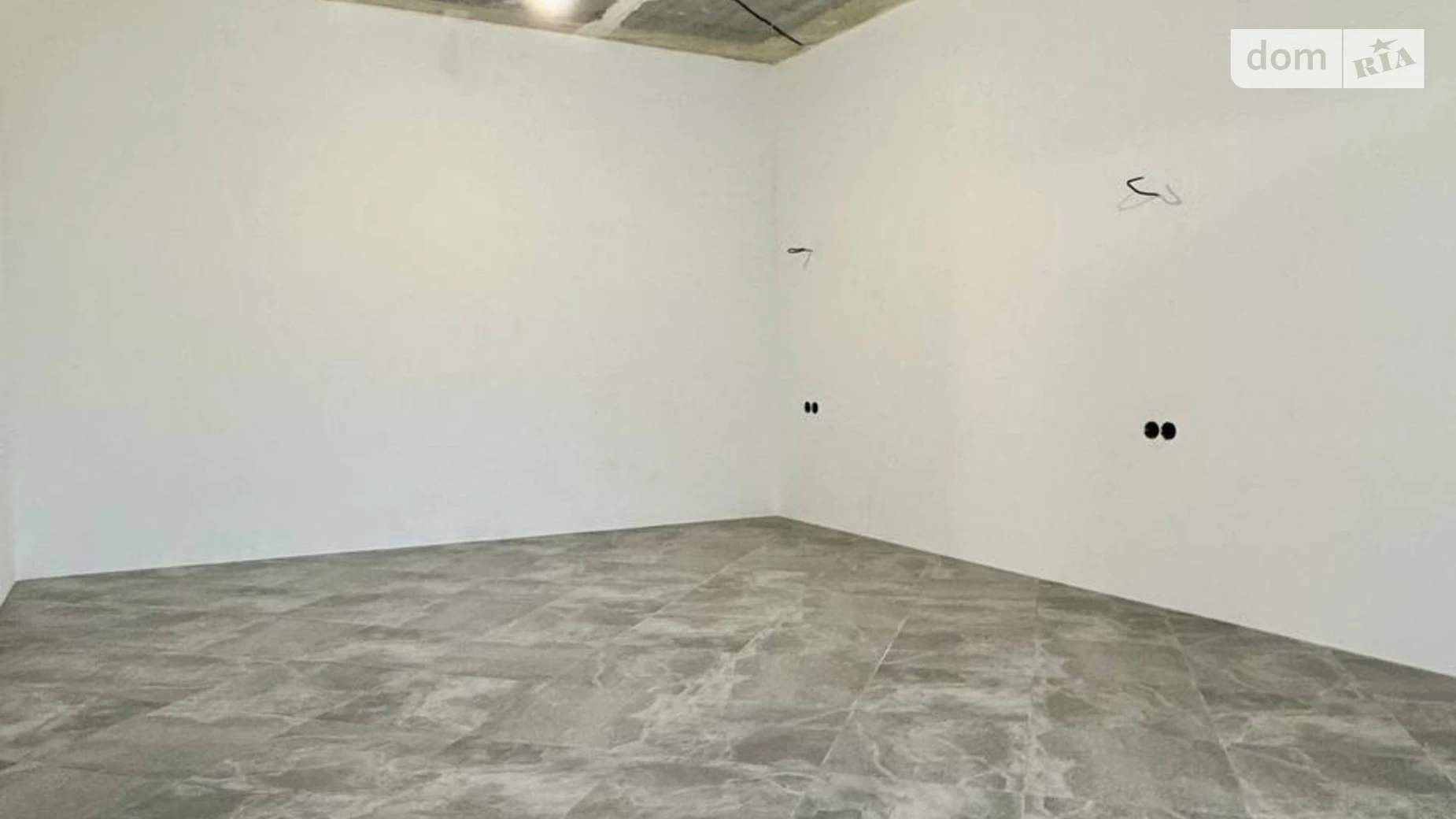 Продается 1-комнатная квартира 56 кв. м в Чернигове, ул. Волковича, 25 - фото 2