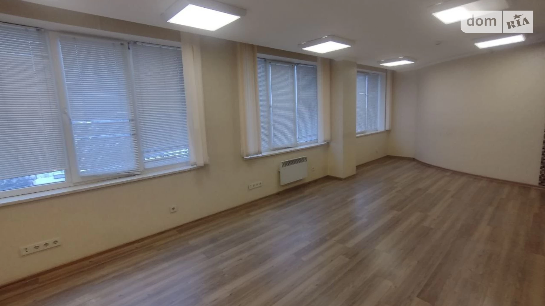 Сдается в аренду офис 305 кв. м в бизнес-центре, цена: 106750 грн - фото 2