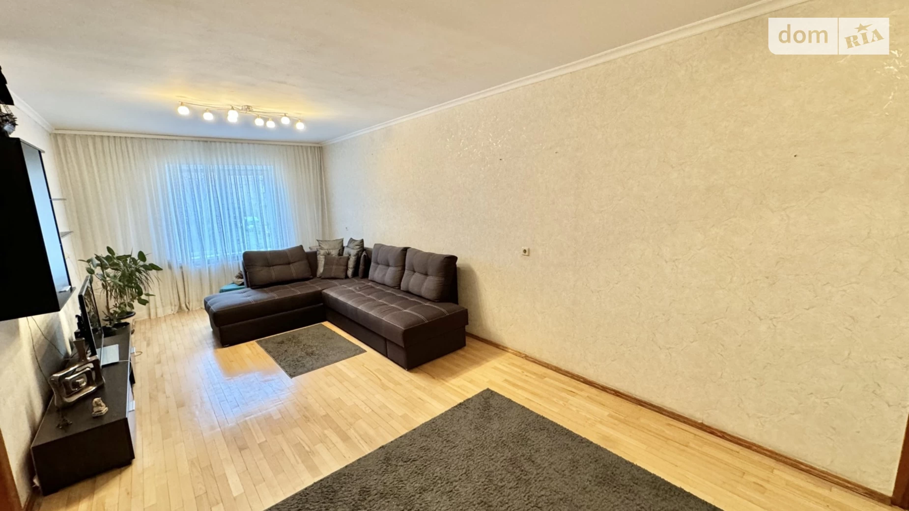 Продается 3-комнатная квартира 90 кв. м в Киеве, ул. Вишняковская, 7Б - фото 2