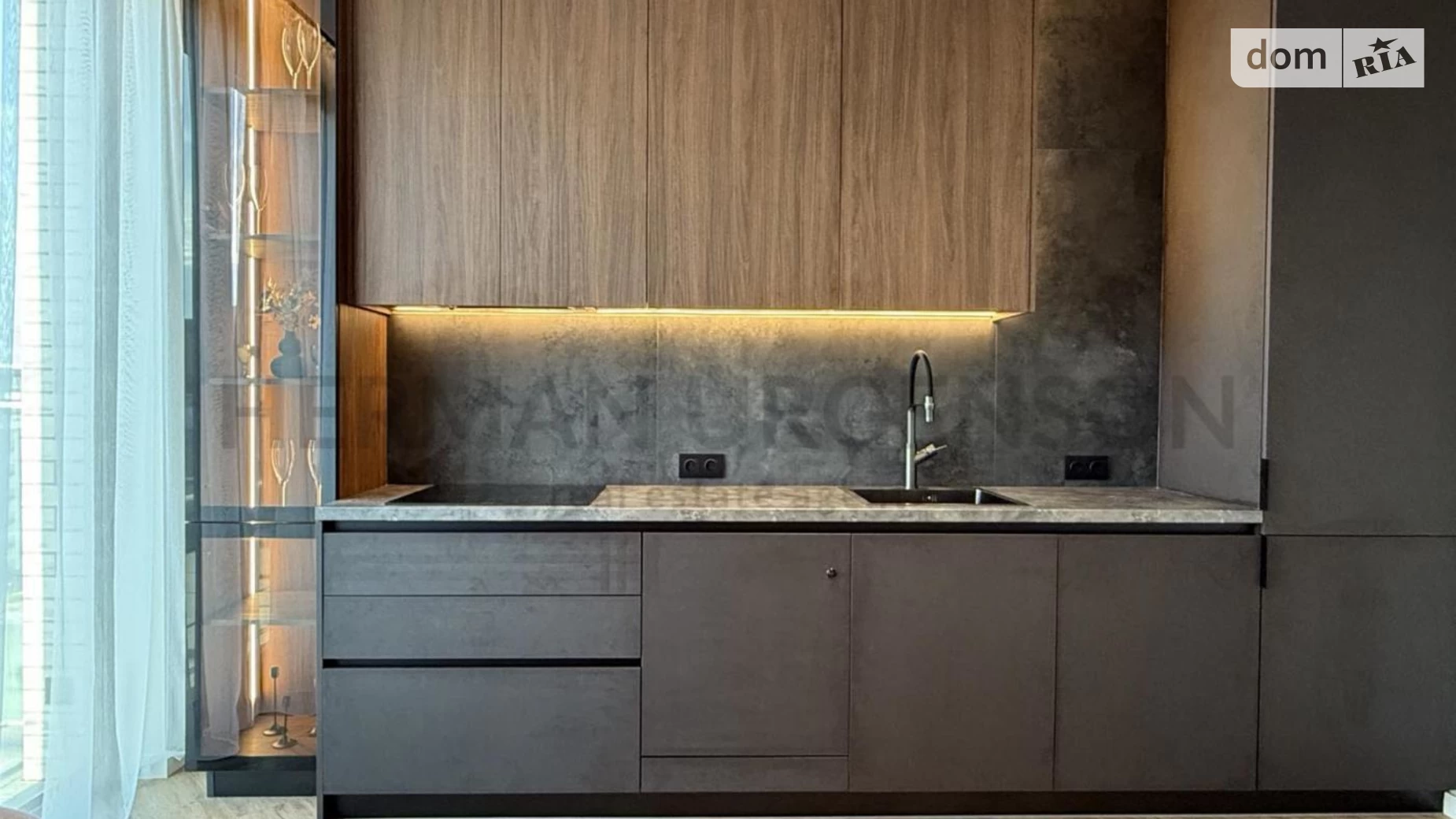 Продается 1-комнатная квартира 44 кв. м в Ужгороде - фото 3