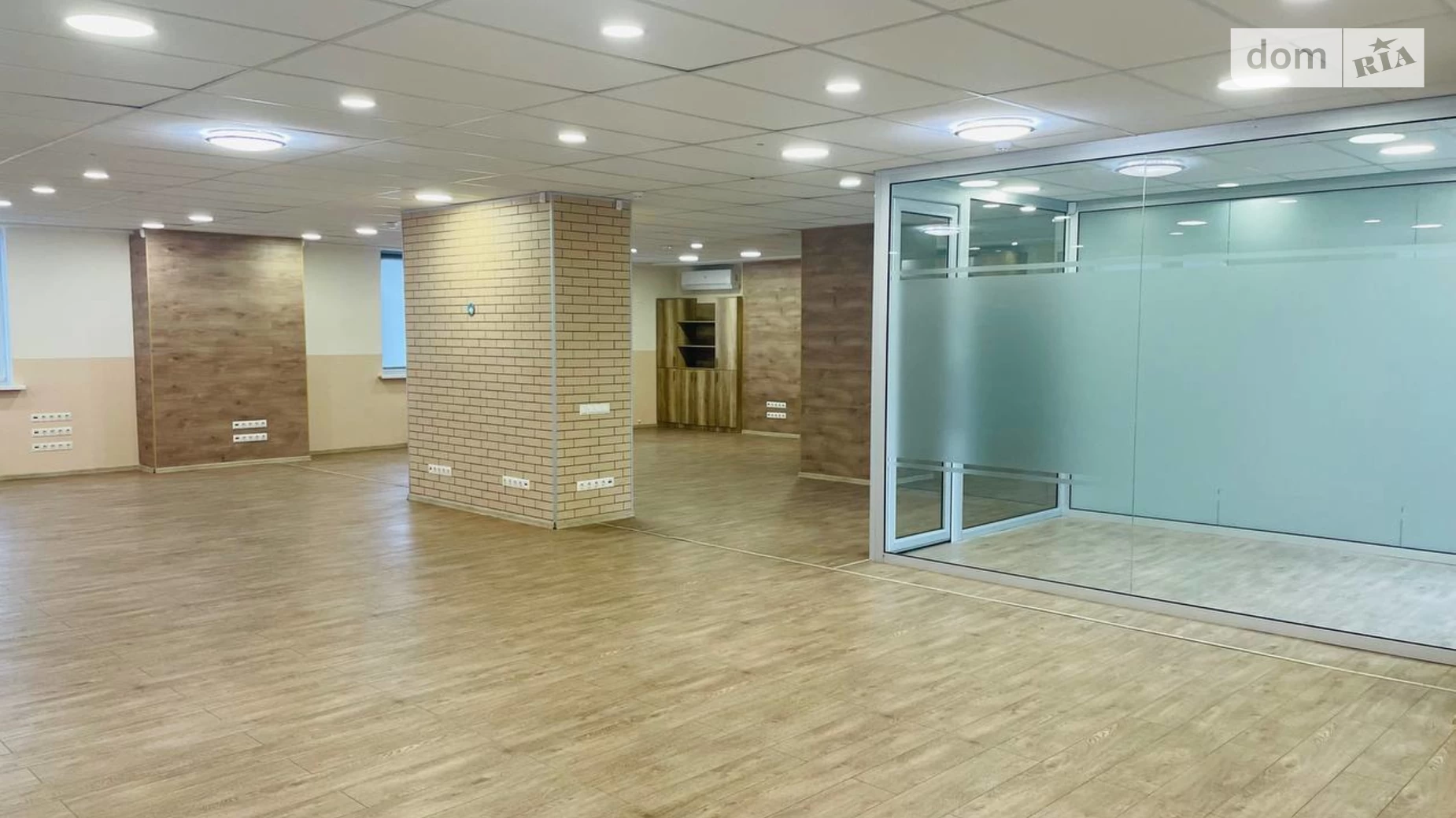 Сдается в аренду офис 600 кв. м в бизнес-центре, цена: 9000 $ - фото 4