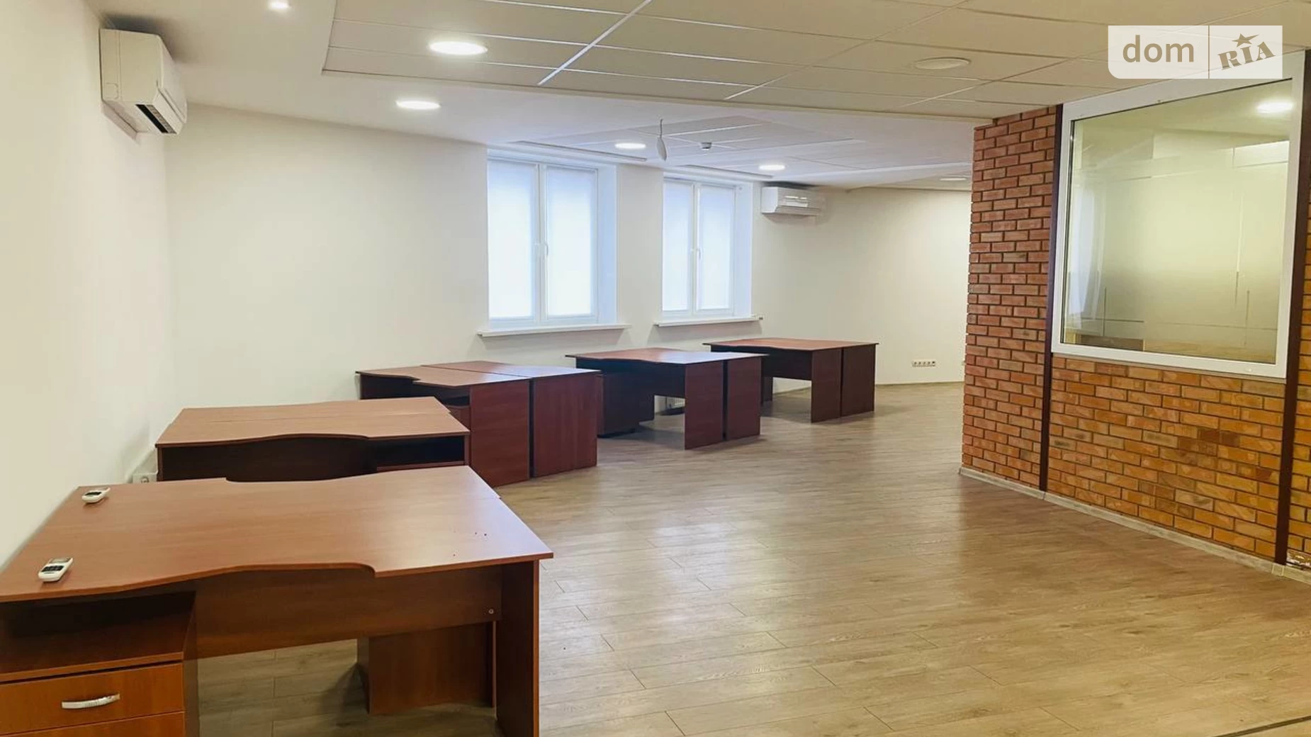 Сдается в аренду офис 560 кв. м в бизнес-центре, цена: 8400 $ - фото 2