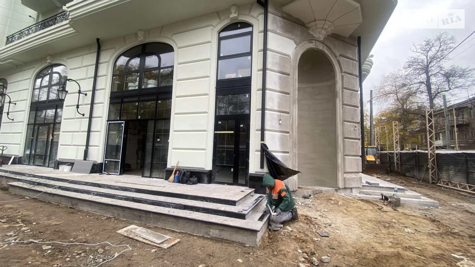 Продается офис 44 кв. м в бизнес-центре, цена: 88000 $ - фото 4