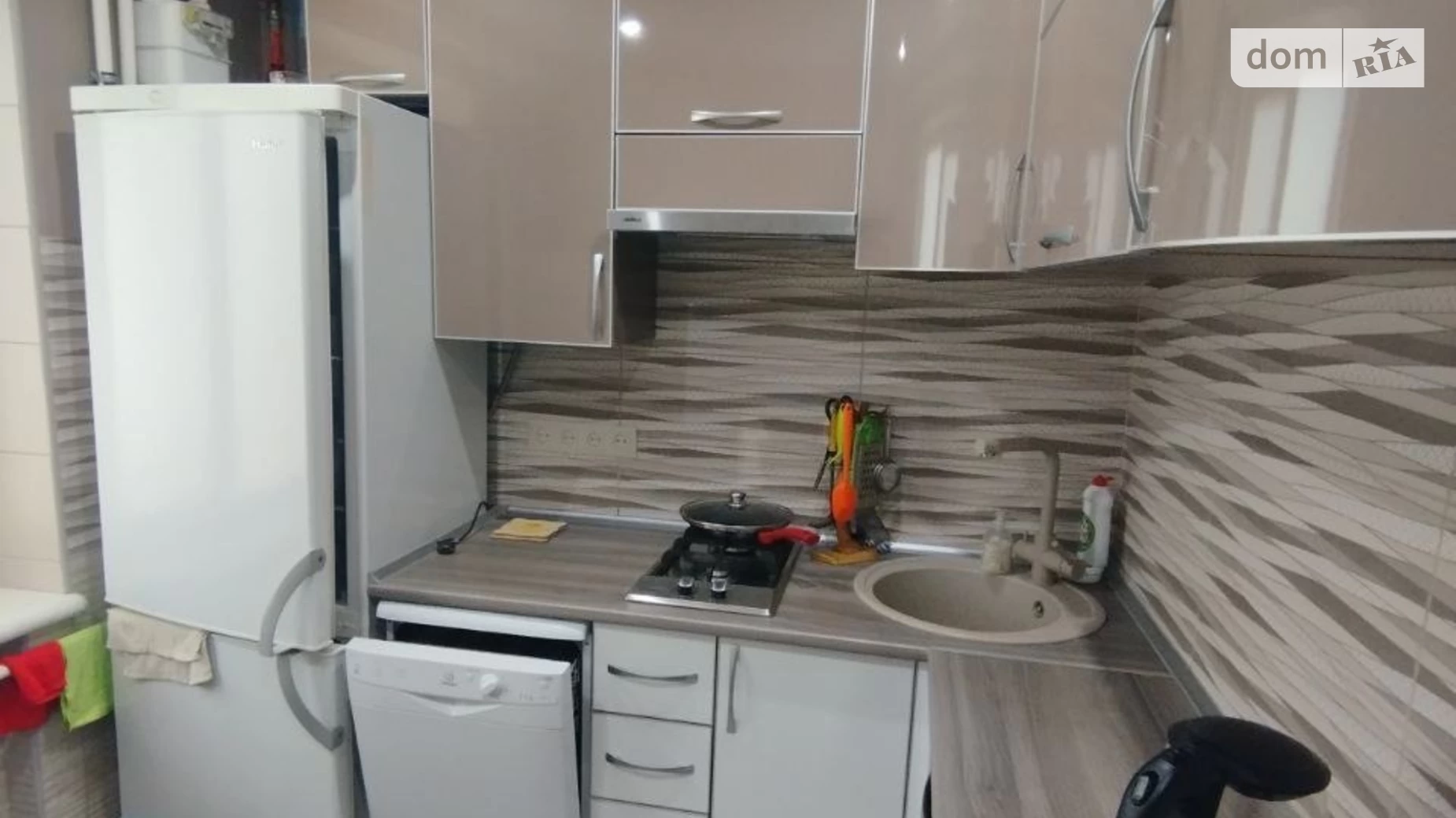 Продається 2-кімнатна квартира 43.9 кв. м у Кривому Розі, вул. Івана Мазепи(Бурмистенка), 14 - фото 2