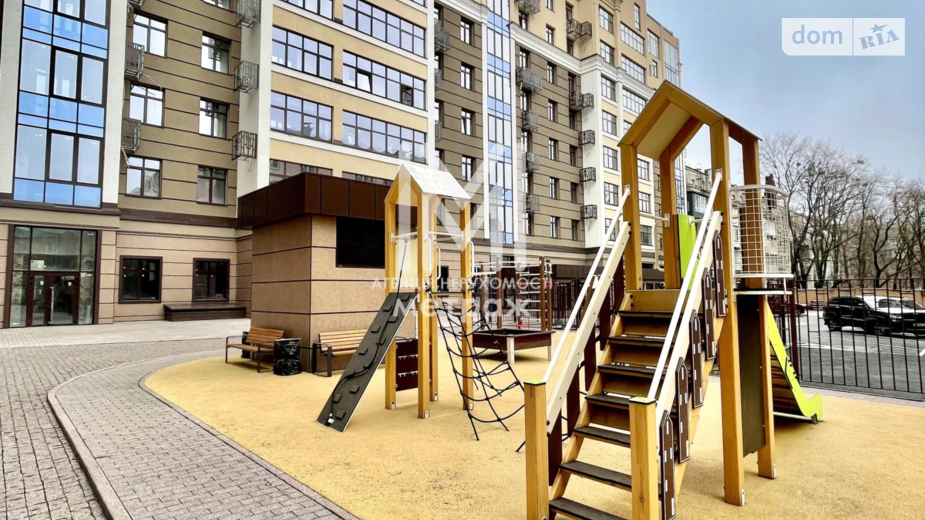 Продается 2-комнатная квартира 83 кв. м в Харькове, ул. Динамовская, 1 - фото 3