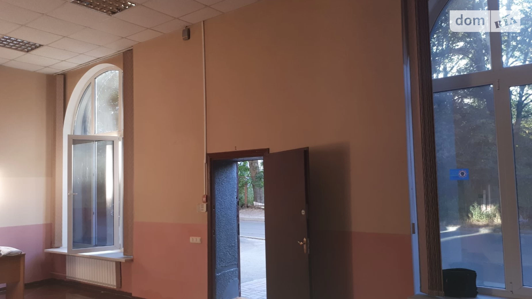 Сдается в аренду помещения свободного назначения 153 кв. м в 3-этажном здании, цена: 41000 грн - фото 5