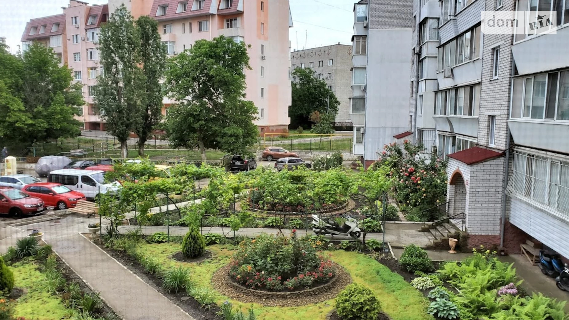 Продается 2-комнатная квартира 105.2 кв. м в Черноморске, ул. Парковая, 22Б - фото 2
