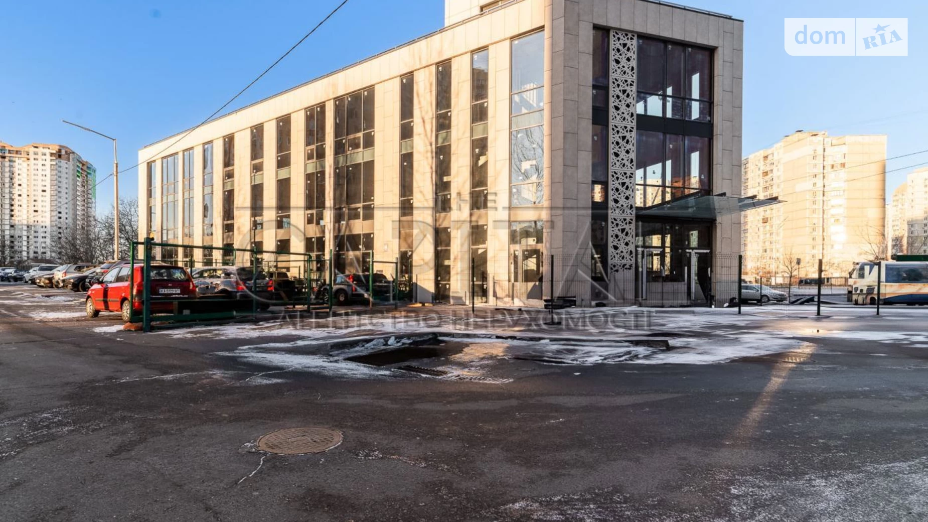 Здається в оренду офіс 590 кв. м в бізнес-центрі, цена: 5900 $ - фото 2