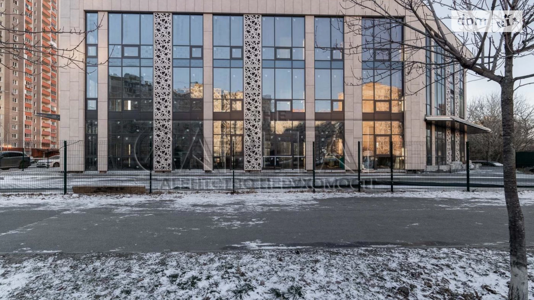 Здається в оренду офіс 590 кв. м в бізнес-центрі, цена: 5900 $ - фото 5