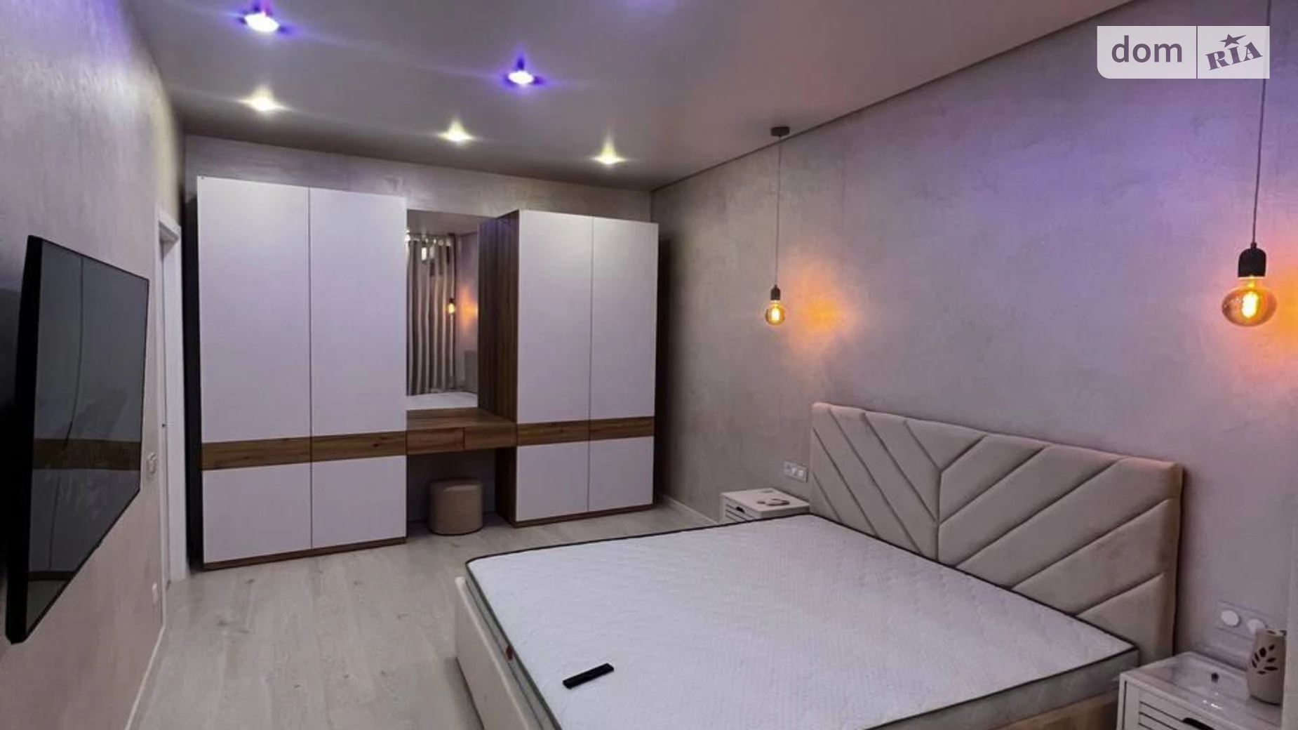 Продается 2-комнатная квартира 60.2 кв. м в Одессе, ул. Валерия Самофалова, 16А/2 - фото 2