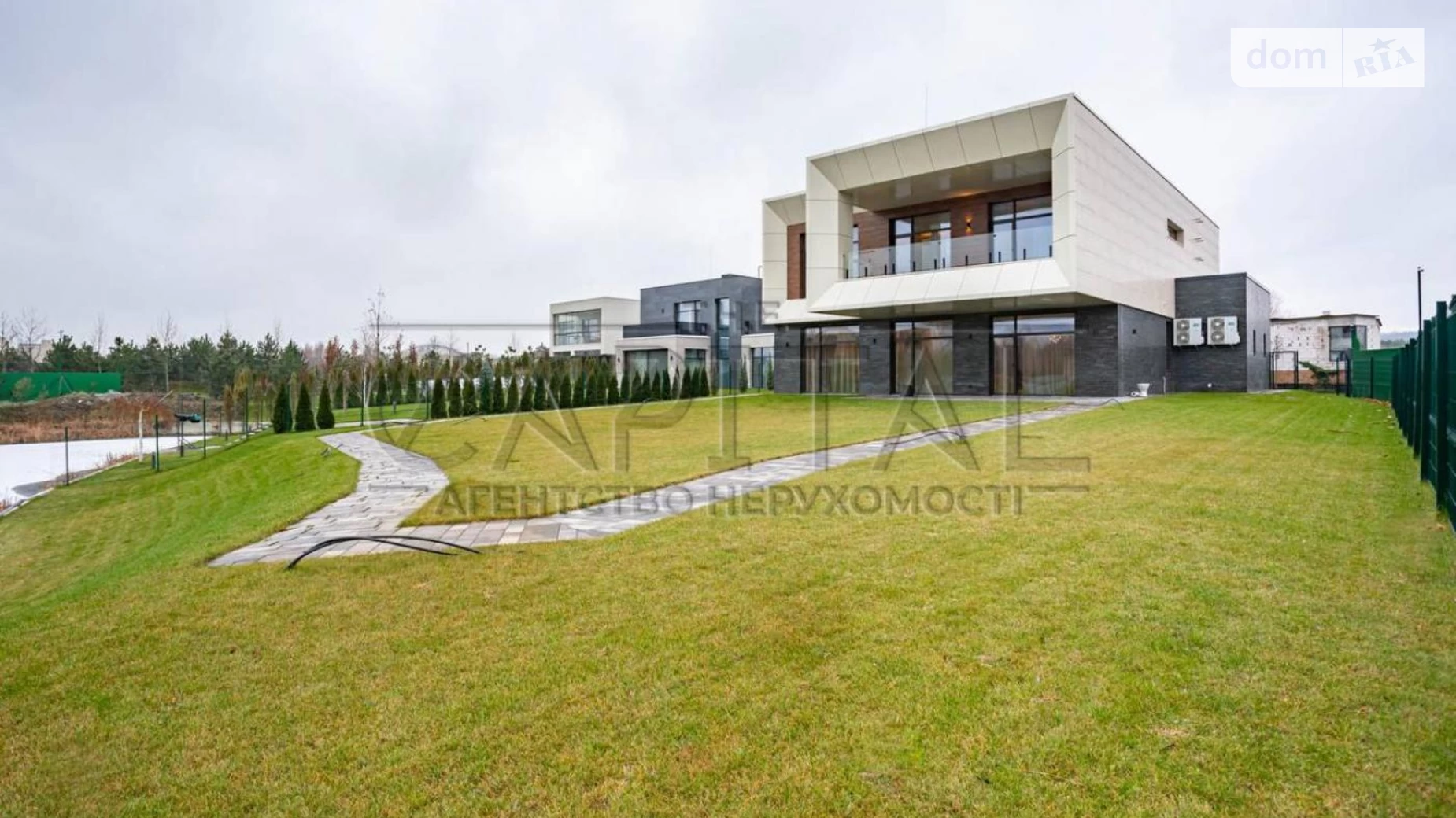 Продается дом на 2 этажа 400 кв. м с камином, цена: 1200000 $ - фото 3