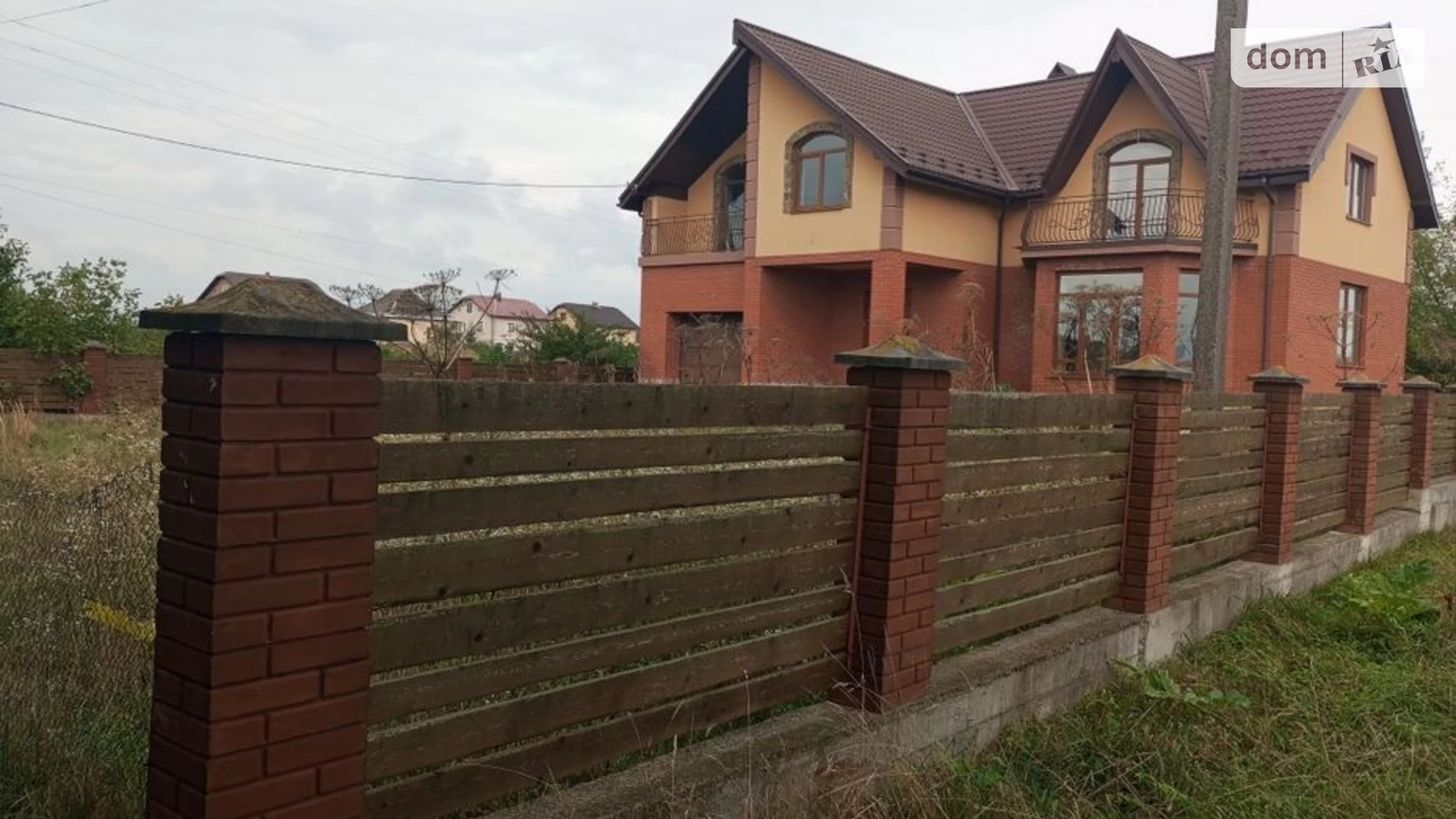 Продается дом на 2 этажа 229.2 кв. м с подвалом, цена: 87000 $ - фото 2
