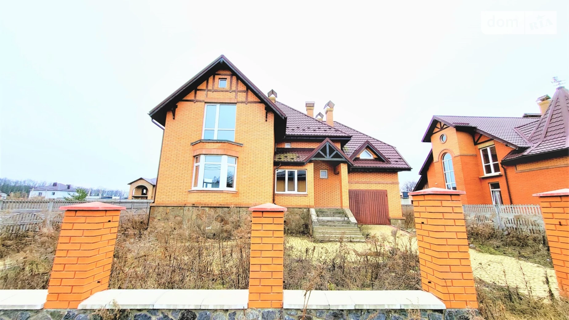 Продается дом на 2 этажа 220 кв. м с баней/сауной, цена: 105000 $ - фото 2