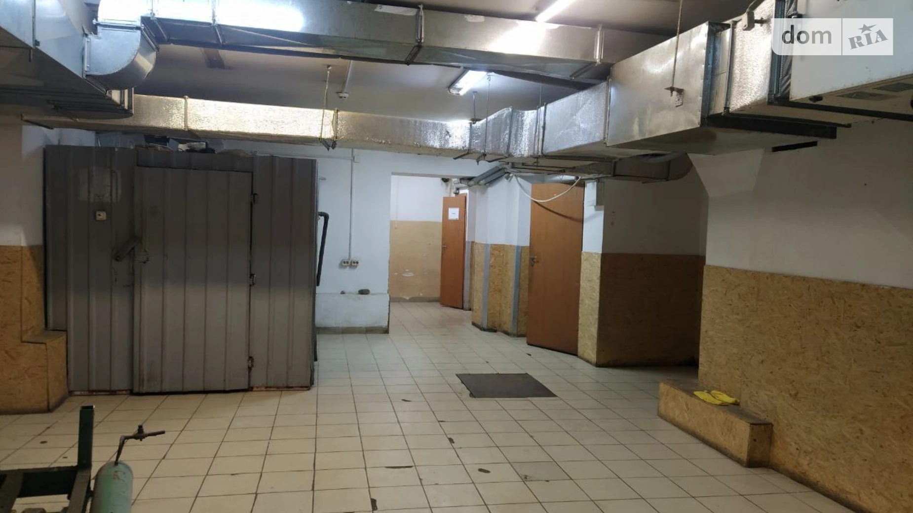 Сдается в аренду помещения свободного назначения 200 кв. м в 3-этажном здании, цена: 40000 грн - фото 2