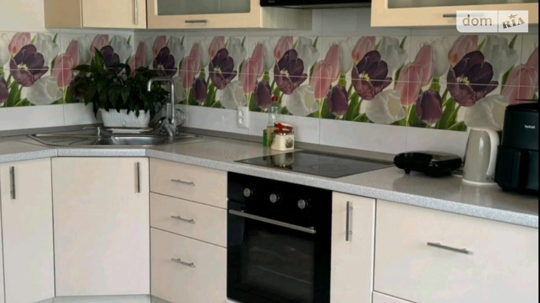 Продается дом на 2 этажа 120 кв. м с верандой, цена: 102000 $ - фото 2