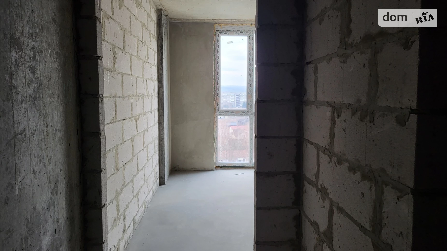 Продается 2-комнатная квартира 72 кв. м в Ивано-Франковске, ул. Ленкавского, 2А - фото 2