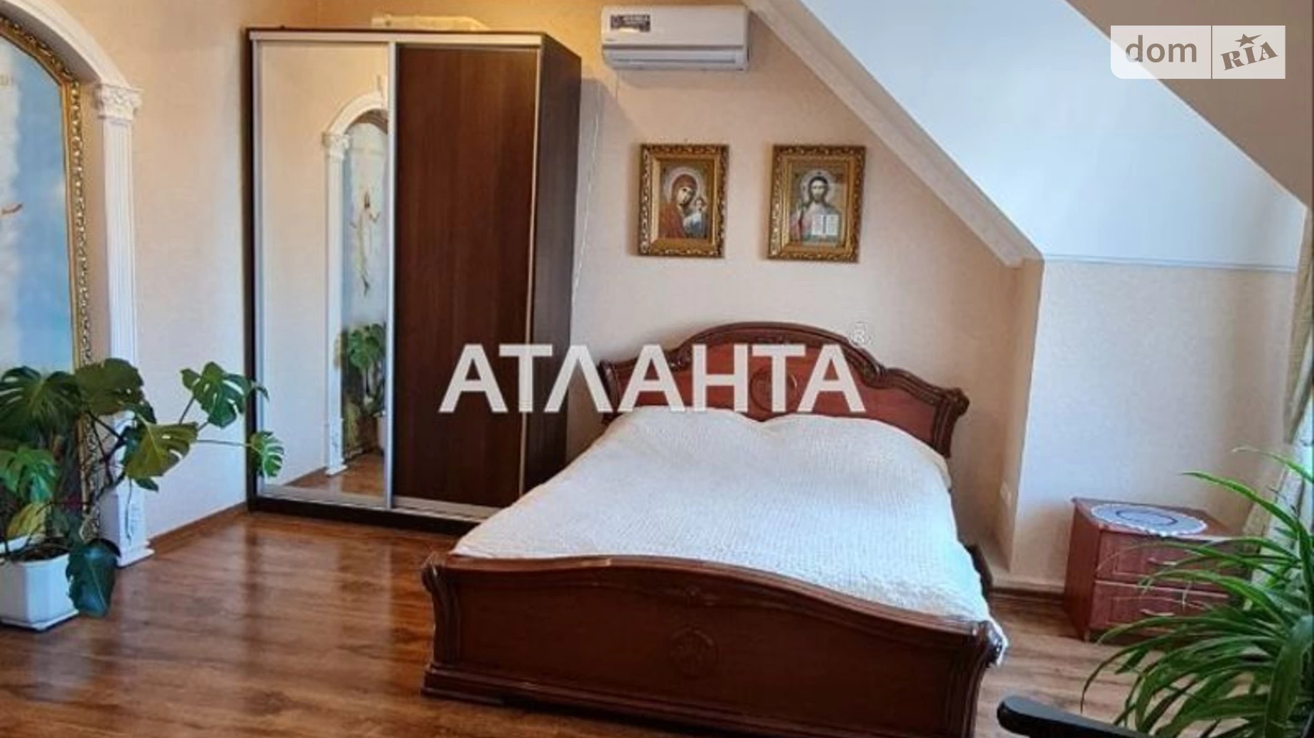 Продается 2-комнатная квартира 64.8 кв. м в Черновцах - фото 3