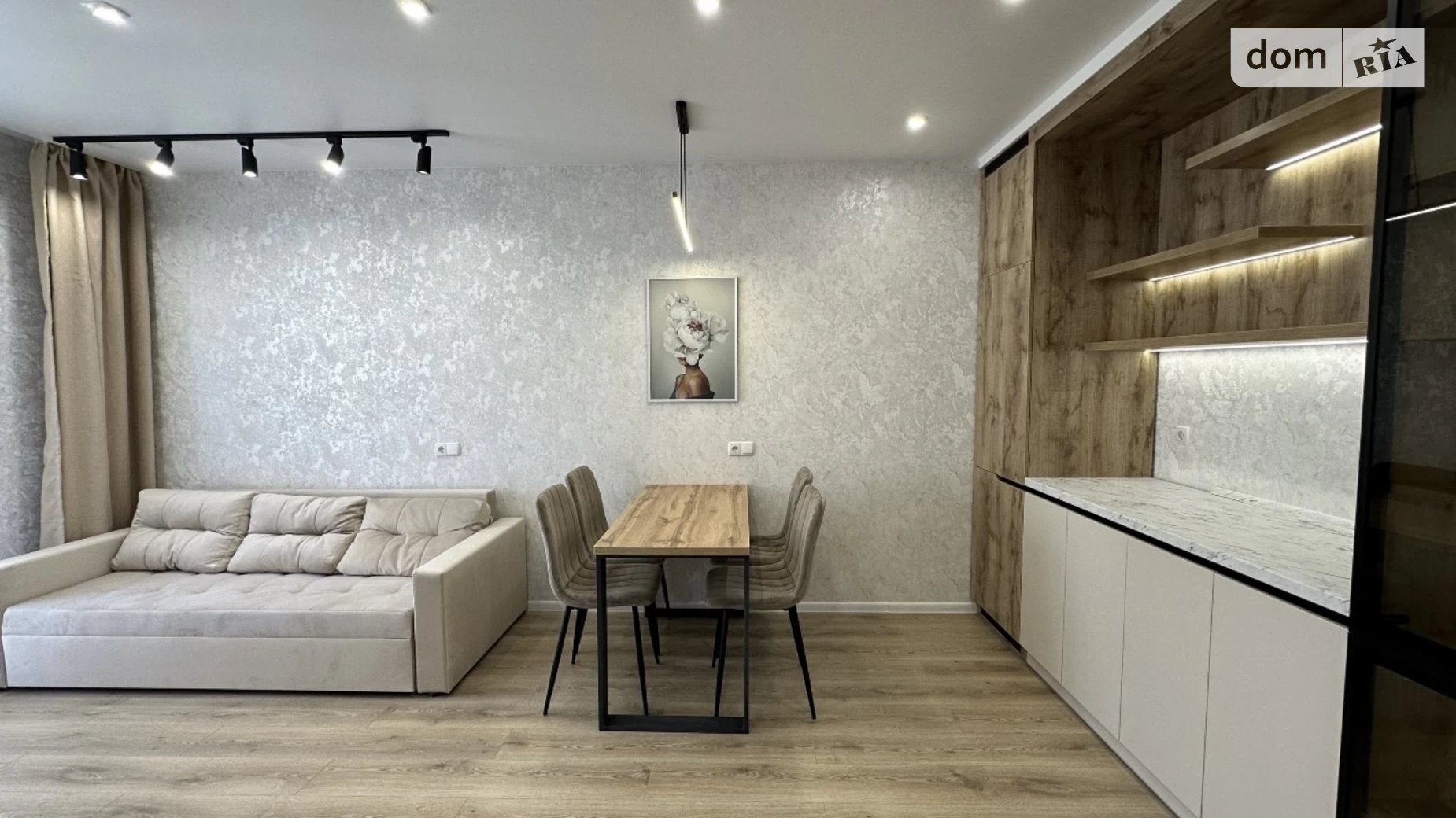 Продается 1-комнатная квартира 42 кв. м в Одессе, ул. Жемчужная, 10 - фото 3