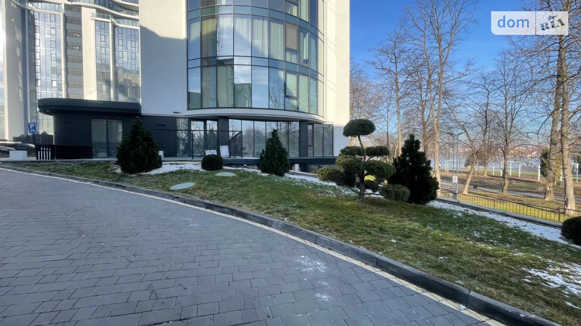 Продается 2-комнатная квартира 104 кв. м в Ивано-Франковске, ул. Гетьмана Ивана Мазепы, 138А - фото 2