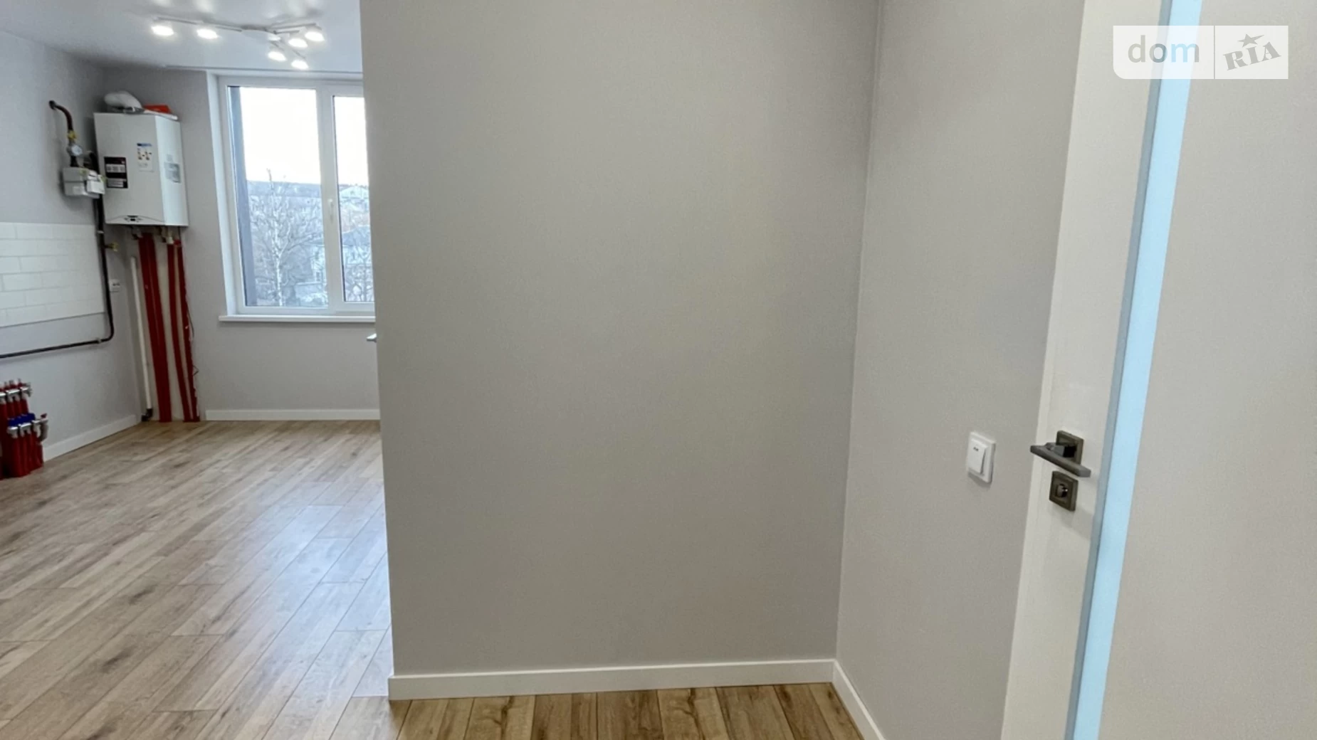 Продается 1-комнатная квартира 34 кв. м в Ивано-Франковске, ул. Микитинецкая, 2 - фото 2