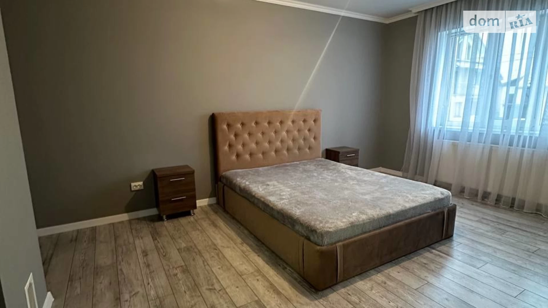 Продается дом на 3 этажа 187.3 кв. м с камином, цена: 250000 $ - фото 2