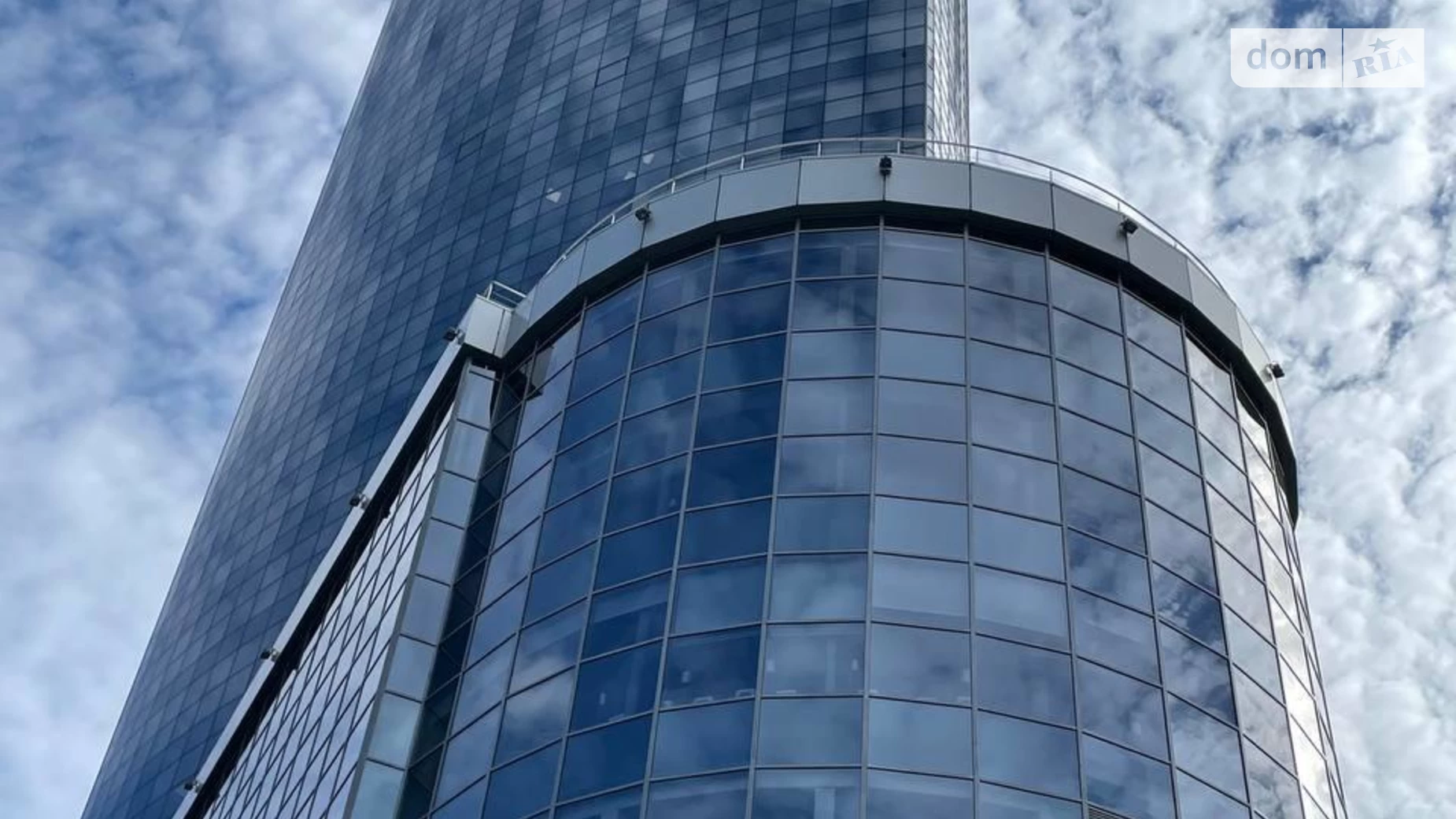 Сдается в аренду офис 257 кв. м в бизнес-центре, цена: 10900 $ - фото 2