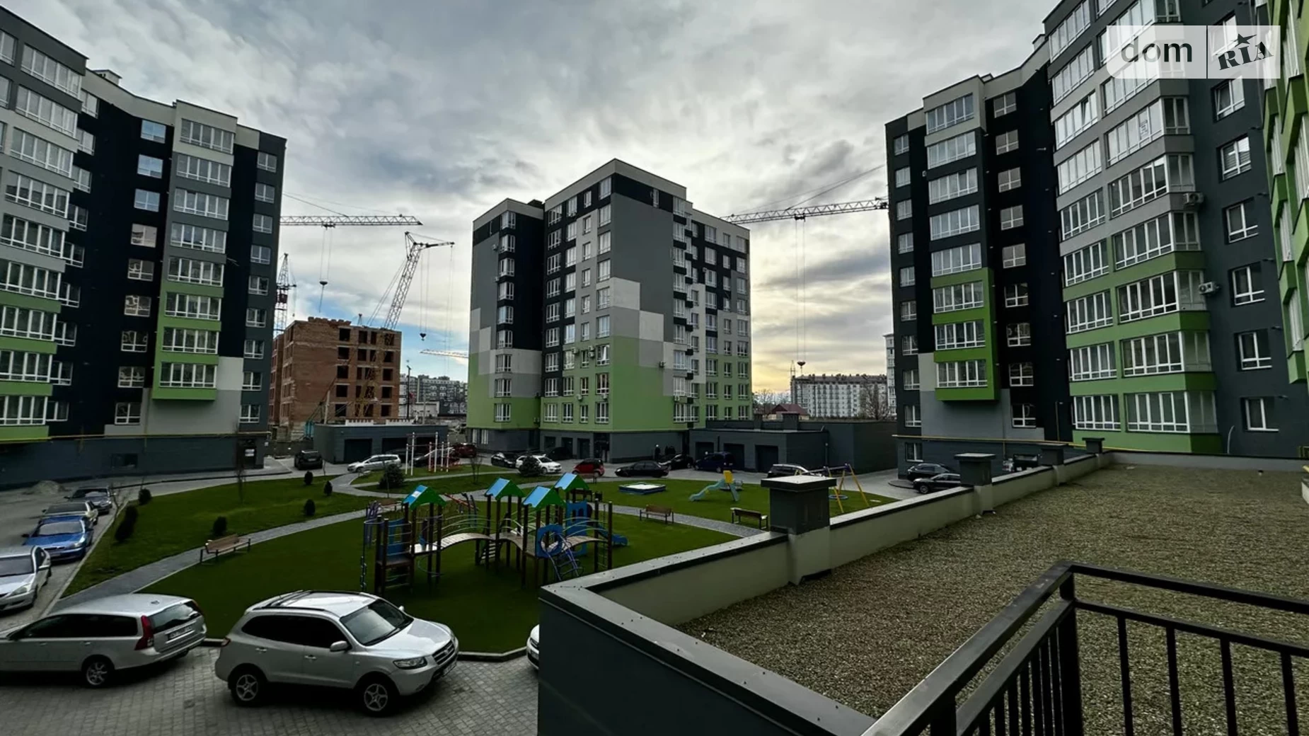 Продается 2-комнатная квартира 64 кв. м в Ивано-Франковске, ул. Приозерная, 24 - фото 4