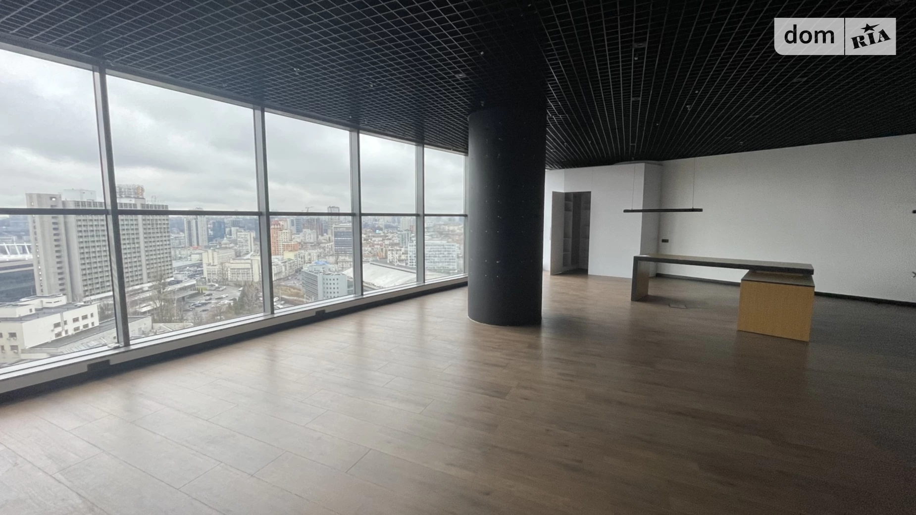 Сдается в аренду офис 227 кв. м в бизнес-центре, цена: 9600 $ - фото 5