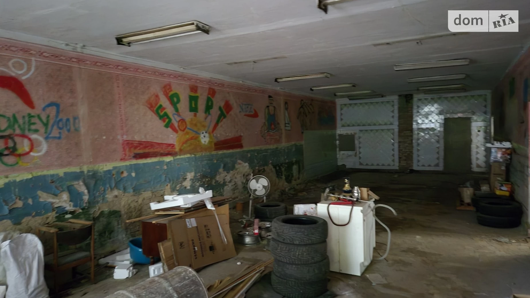 Продається об'єкт сфери послуг 2500 кв. м в 3-поверховій будівлі, цена: 1200000 $ - фото 2