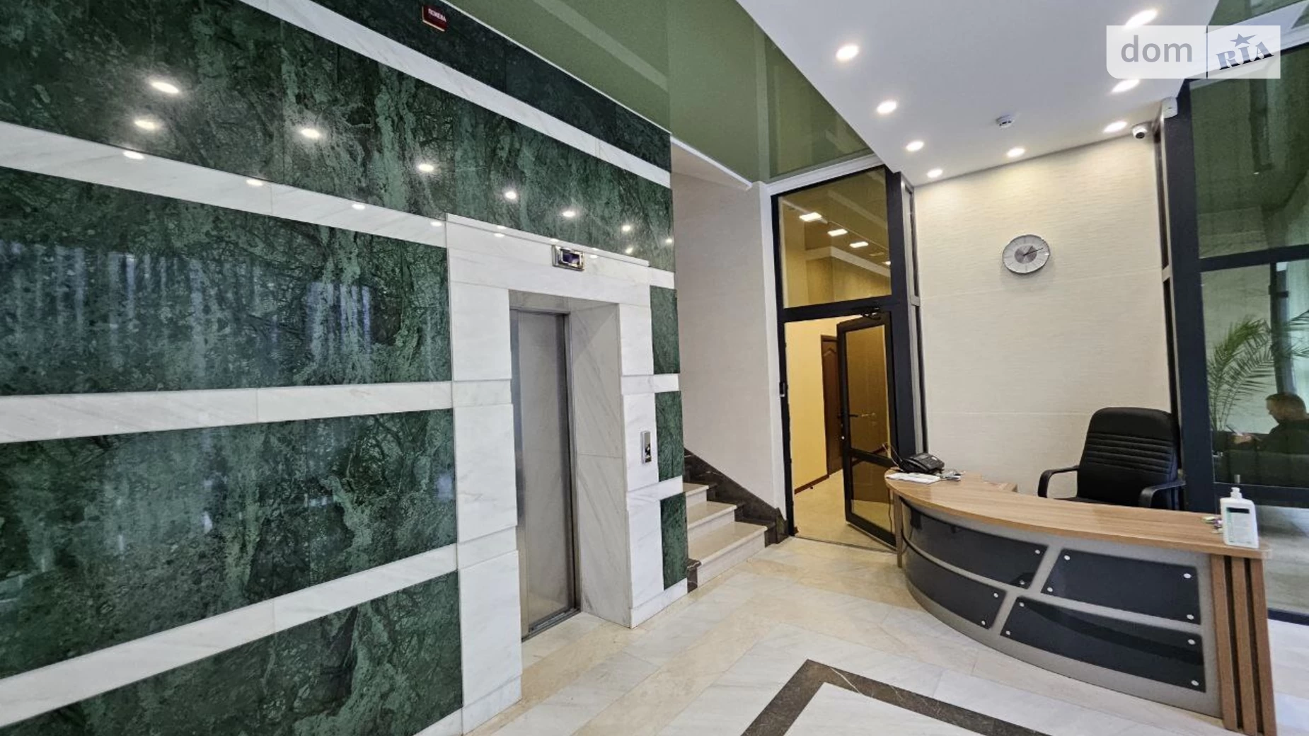 Здається в оренду офіс 165 кв. м в бізнес-центрі, цена: 2475 $ - фото 4