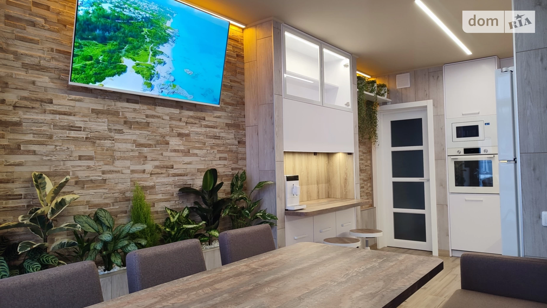 Продается 3-комнатная квартира 91.8 кв. м в Черновцах, ул. Русская, 213Б корпус 2 - фото 4