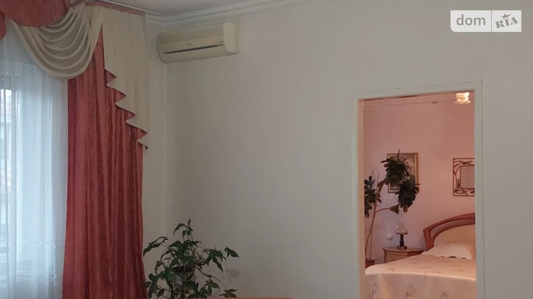 Продається 3-кімнатна квартира 100 кв. м у Мукачеві, пл. Олександра Духновича, 3 - фото 3
