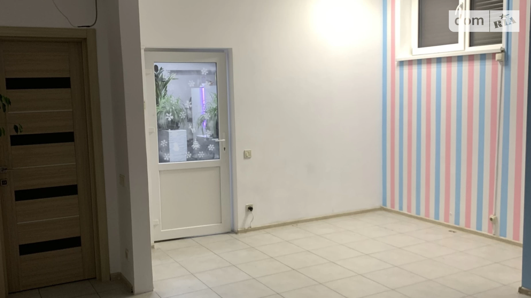 Здається в оренду приміщення вільного призначення 60 кв. м в 8-поверховій будівлі, цена: 30000 грн - фото 4