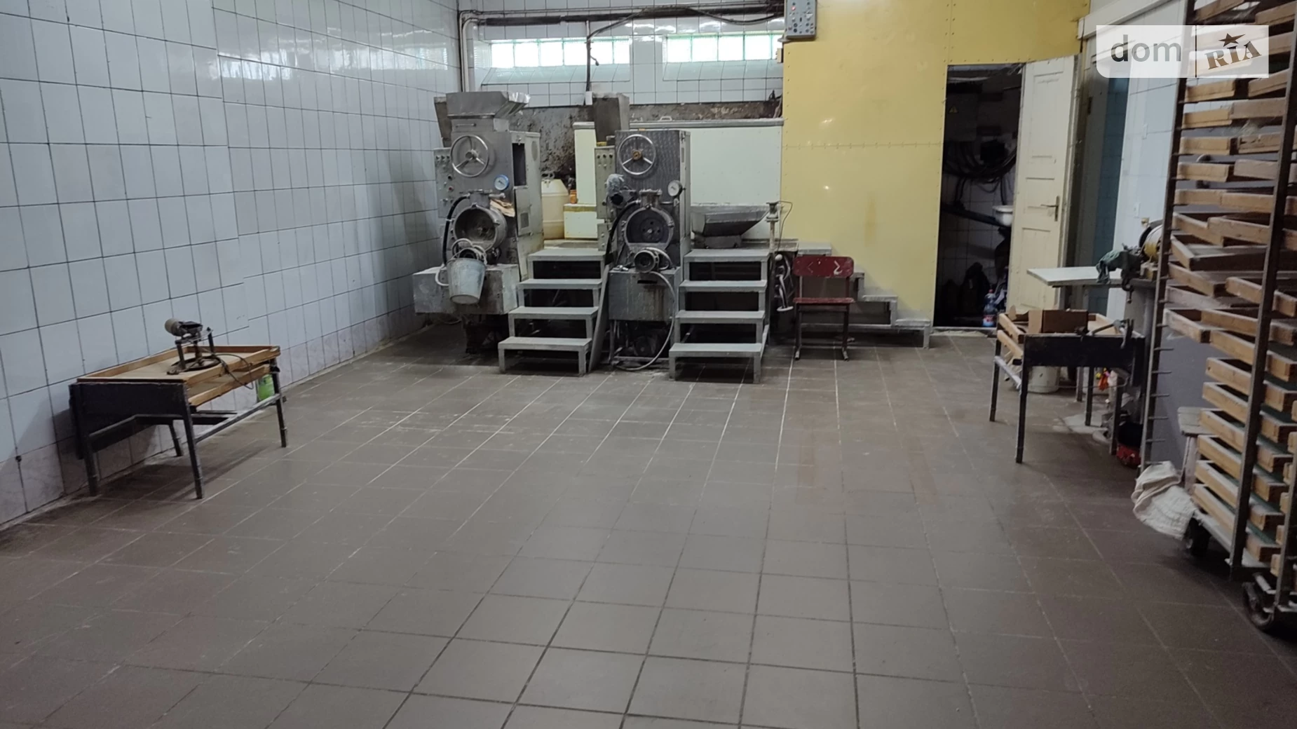 Продається об'єкт сфери послуг 540 кв. м в 1-поверховій будівлі, цена: 299000 $ - фото 4