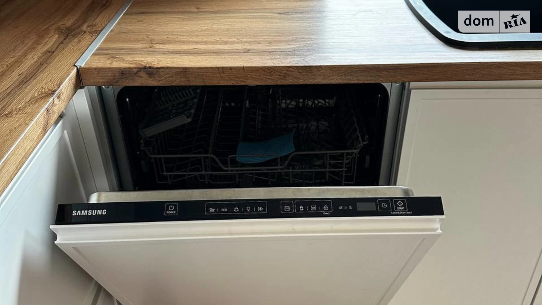 Продается дом на 2 этажа 142 кв. м с гаражом, цена: 220000 $ - фото 5