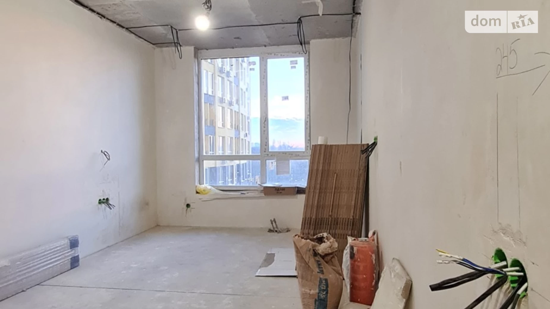 Продается 1-комнатная квартира 41 кв. м в Киеве, ул. Кадетский Гай, 10 - фото 2
