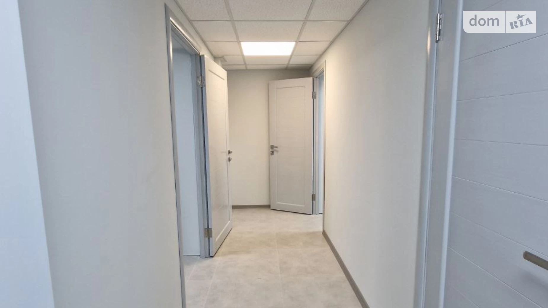 Сдается в аренду офис 164 кв. м в бизнес-центре, цена: 45000 грн - фото 4