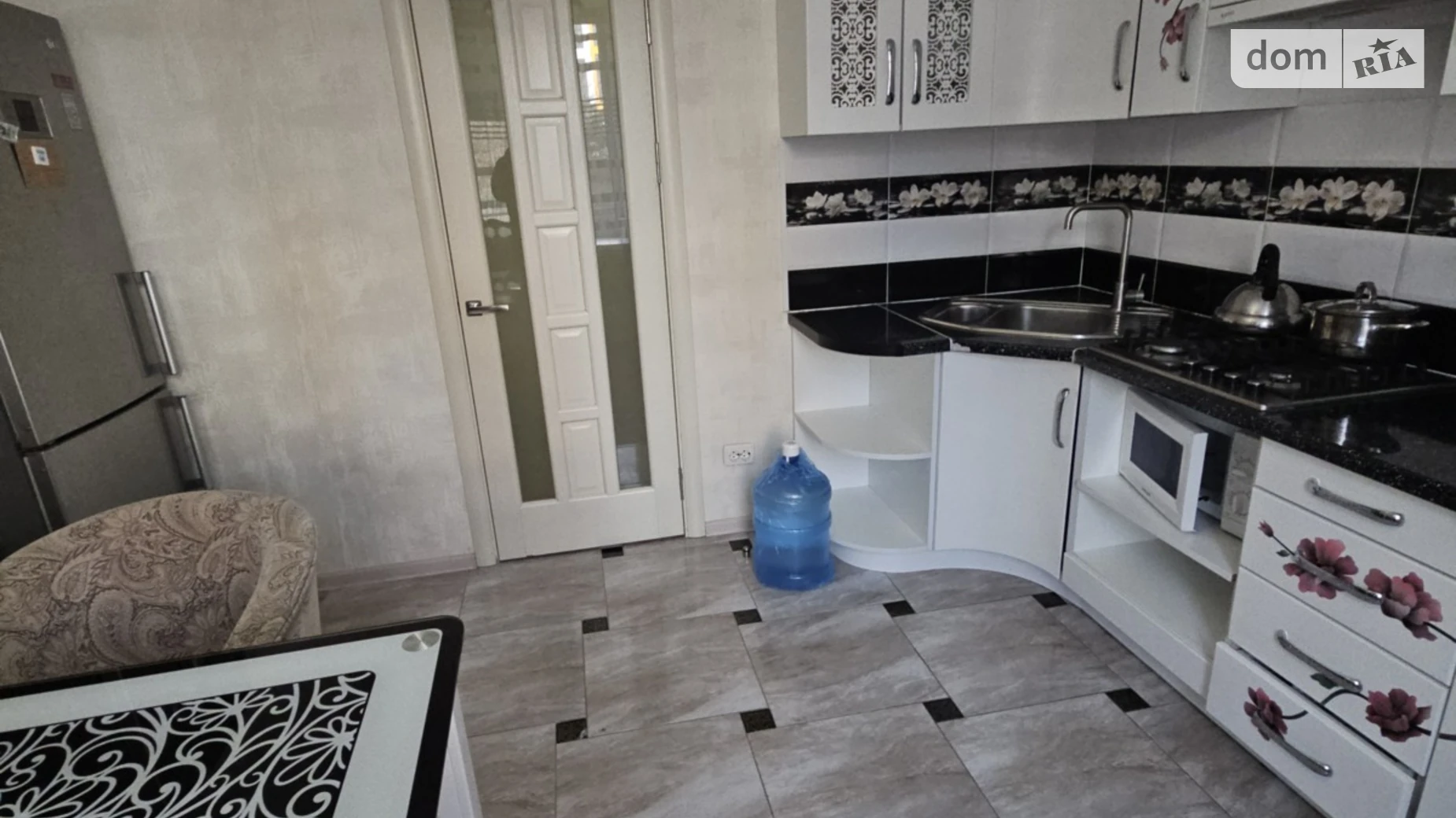 Сдается в аренду 1-комнатная квартира 48 кв. м в Виннице, ул. Генерала Гандзюка, 6 - фото 3