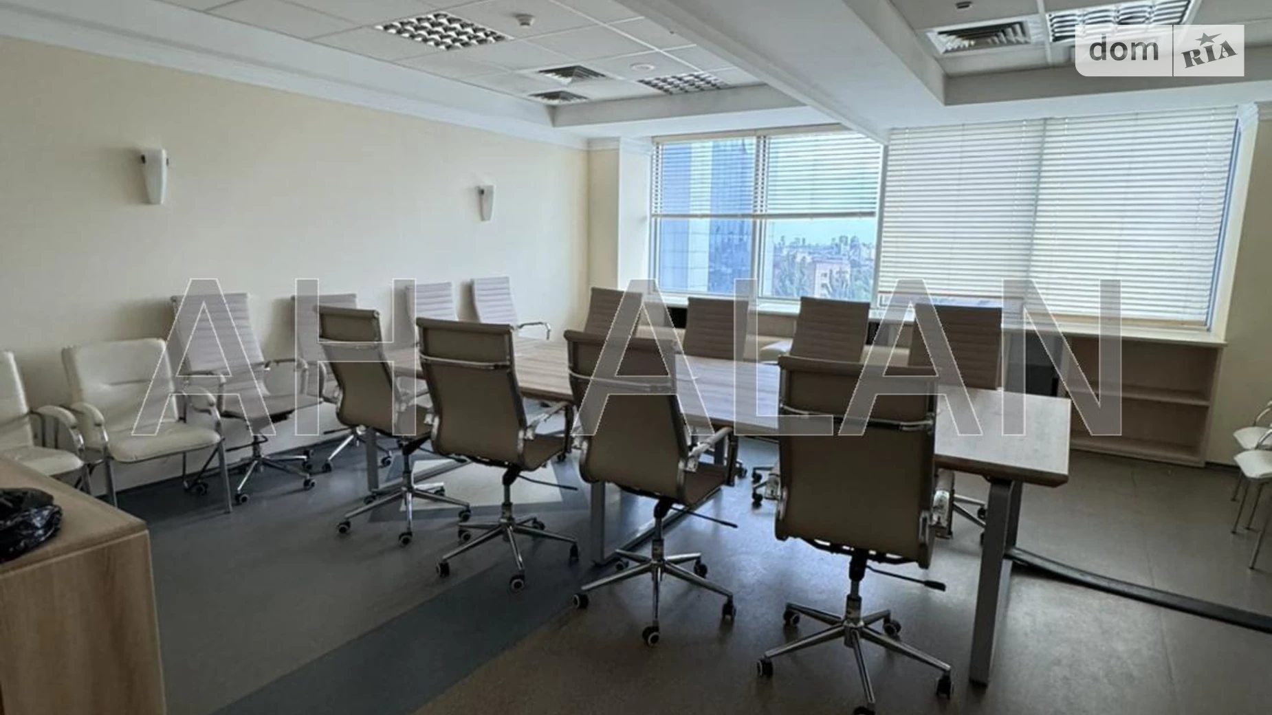 Сдается в аренду офис 400 кв. м в бизнес-центре, цена: 3200 $ - фото 4