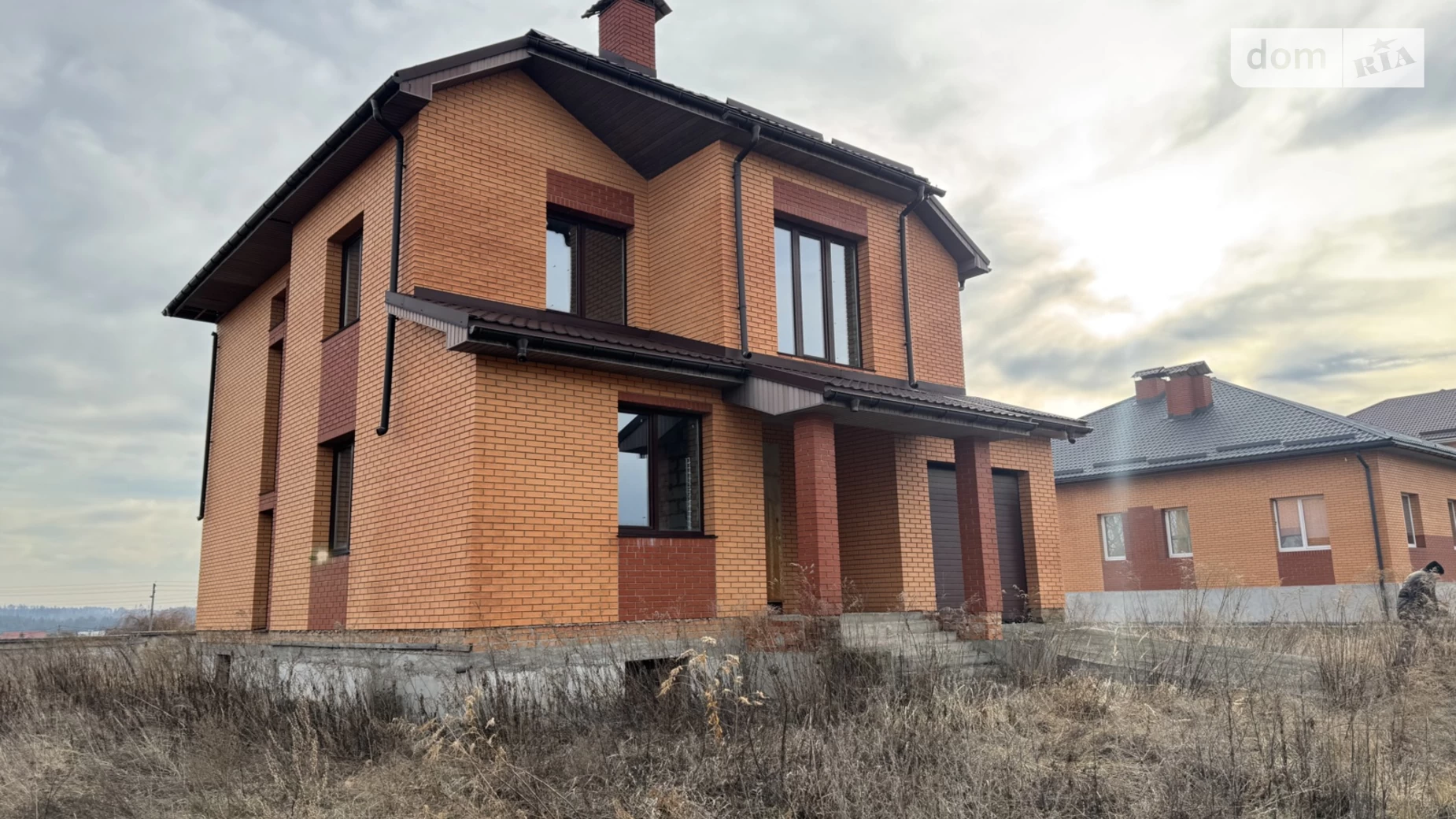 Продается дом на 3 этажа 443 кв. м с беседкой, цена: 84000 $ - фото 2