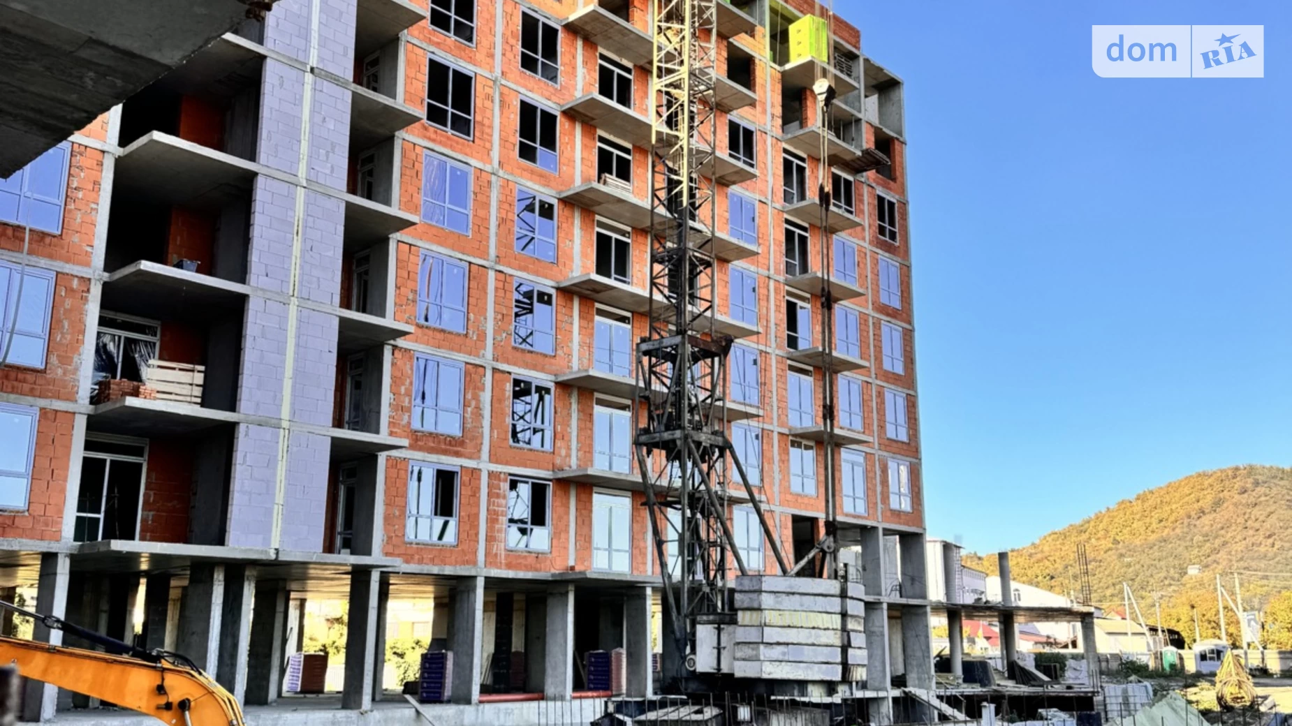 Продается 4-комнатная квартира 144.29 кв. м в Мукачеве, ул. Ужгородская, 165А - фото 2
