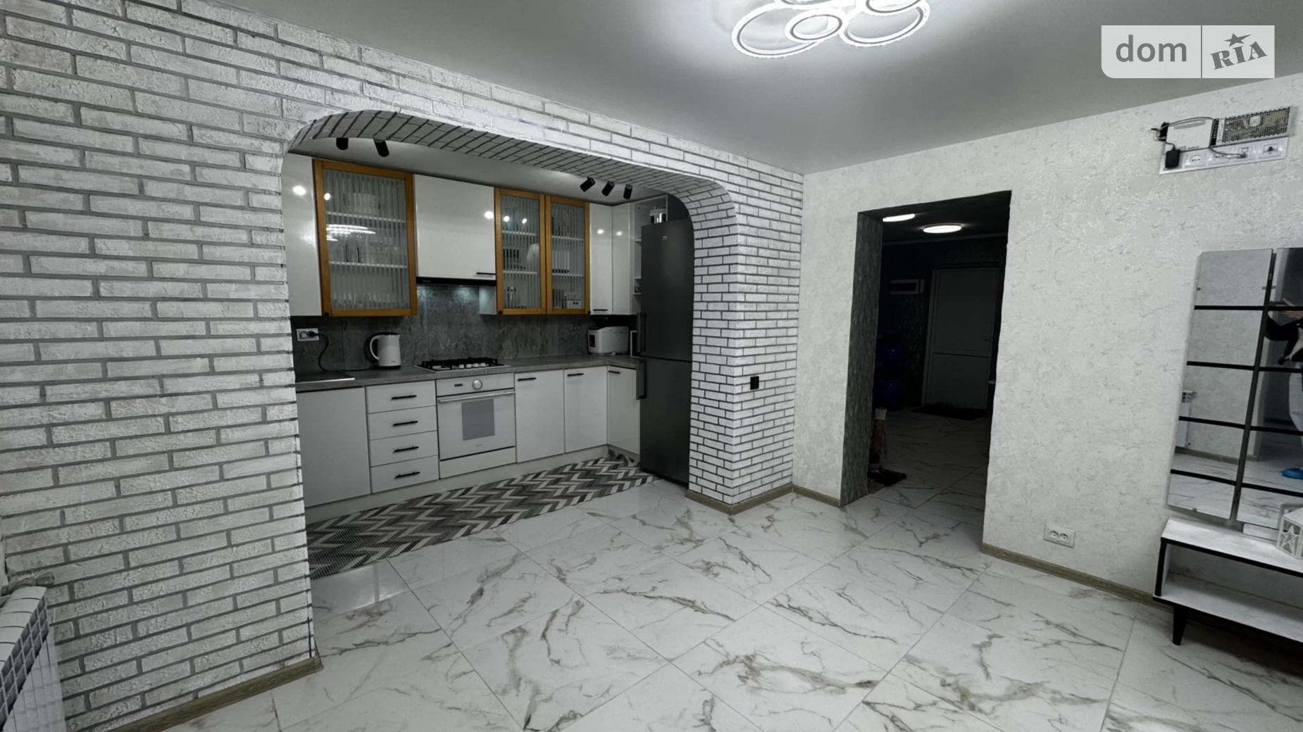 Продается одноэтажный дом 96 кв. м с гаражом, цена: 55000 $ - фото 2