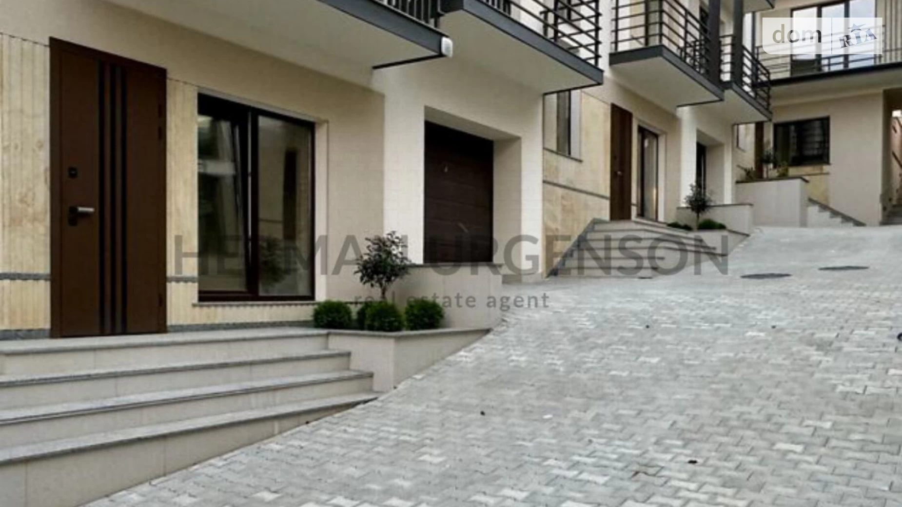 Продается дом на 2 этажа 135 кв. м с камином, цена: 162000 $ - фото 3