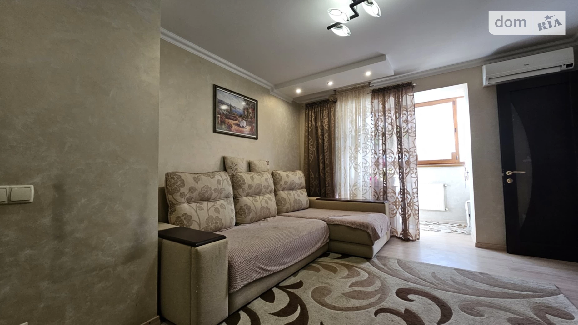 Продается 3-комнатная квартира 66.8 кв. м в Днепре, цена: 63000 $ - фото 2
