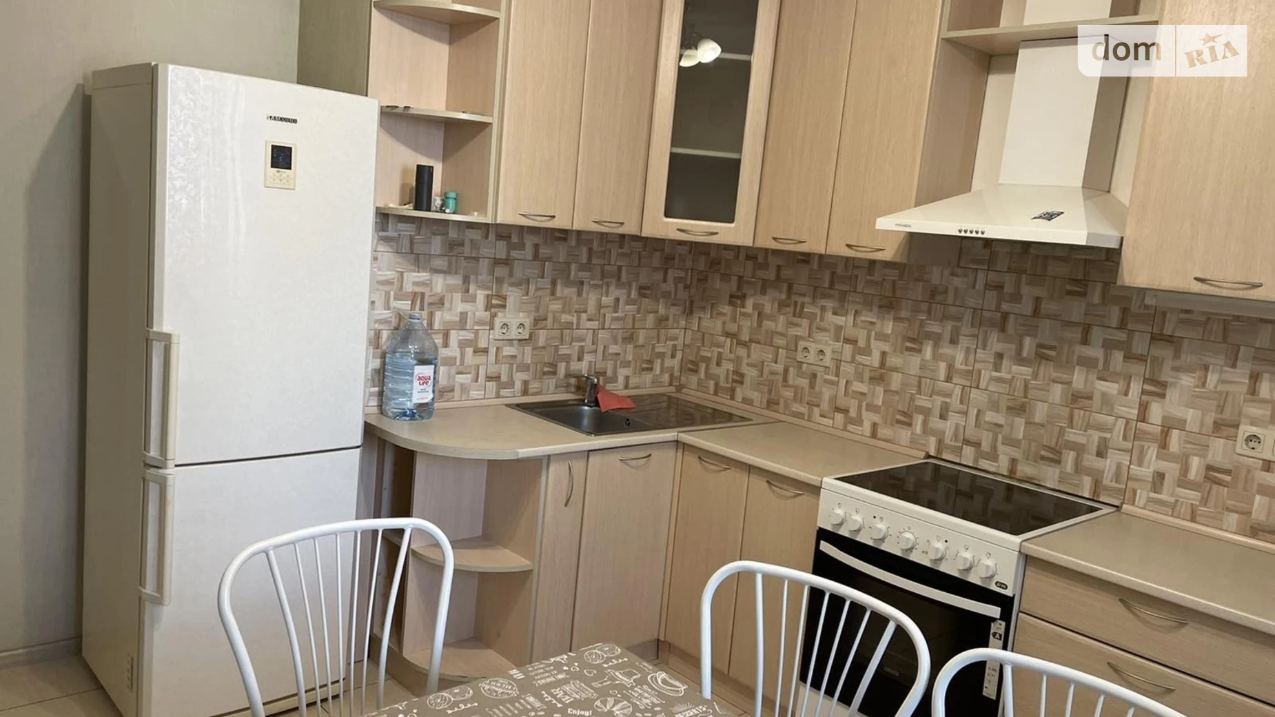 Продается 1-комнатная квартира 40 кв. м в Одессе, ул. Проценко - фото 2
