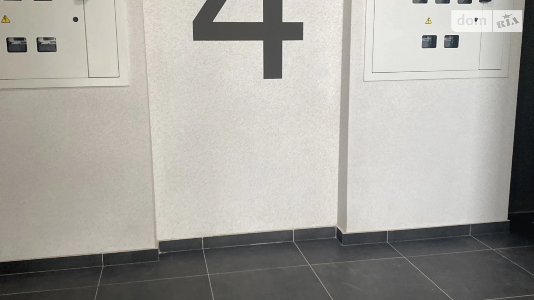 Продается 1-комнатная квартира 40 кв. м в Ирпене, ул. Кобылянской Ольги, 1В/21 - фото 2