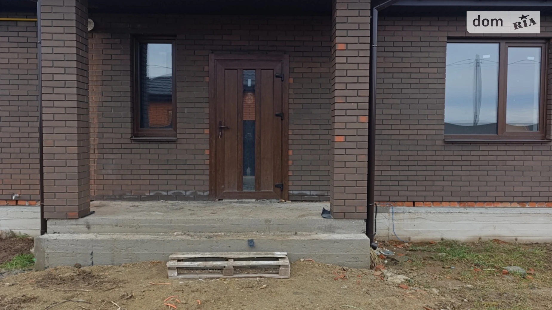 Продается одноэтажный дом 100 кв. м с гаражом, цена: 80000 $ - фото 2