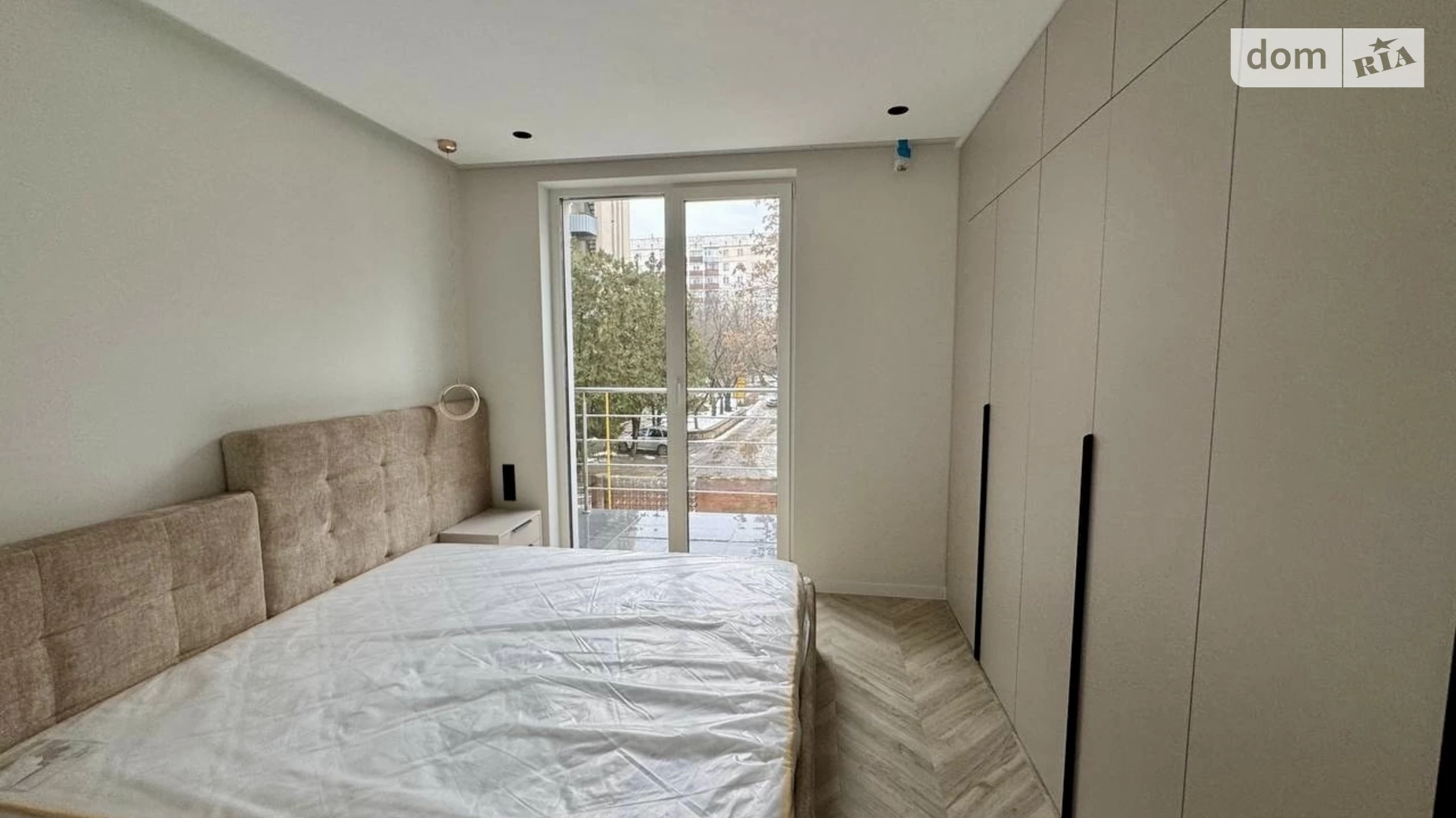 Продается 1-комнатная квартира 47 кв. м в Ужгороде, ул. Минайская, 16 - фото 5